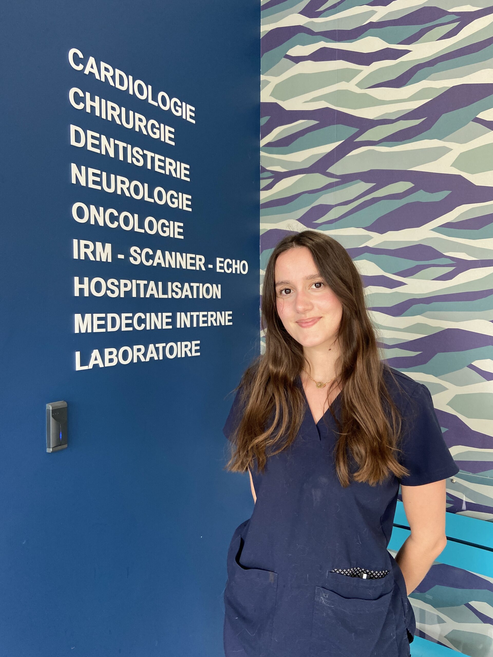 Dr. FABRY Charlotte